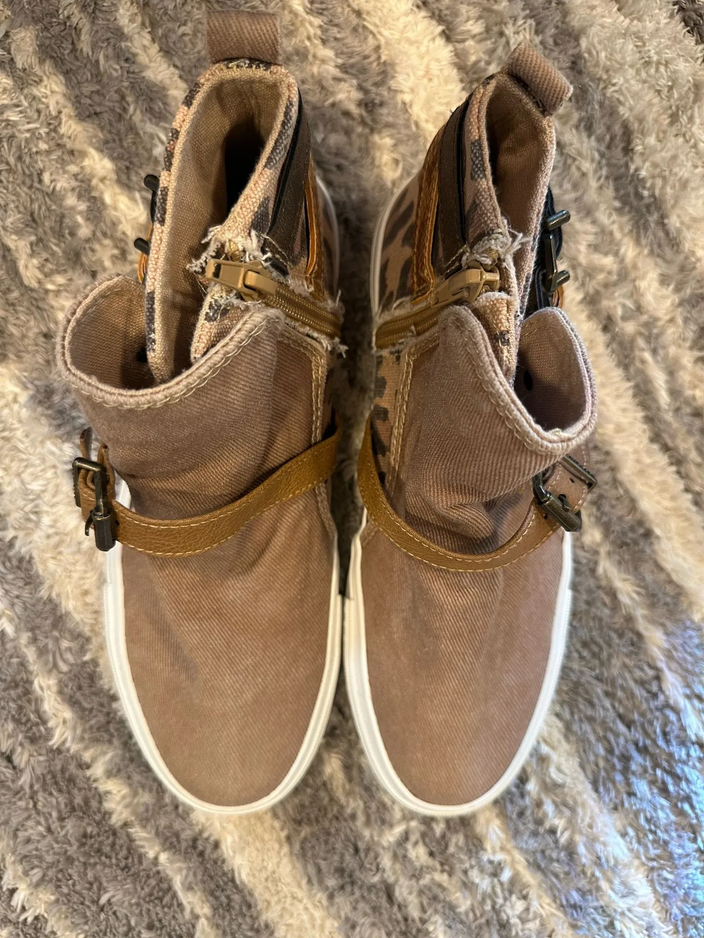 Women’s blowfish shoes  - Image 4