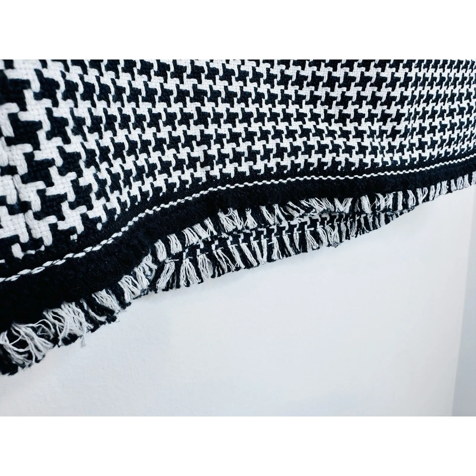 Talbots Houndstooth Faux Wrap Pencil Skirt Size 6P Gold Button Fringe Trim - Image 6