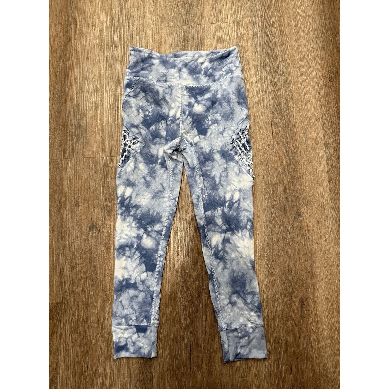 Free People Tie Dye Cropped Leggings Blue, With Cut-outs‎ Size Small - Image 3
