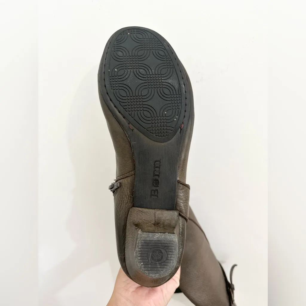 Born grey leather tall boots heeled size 10 fall transitional winter Gray - Image 9