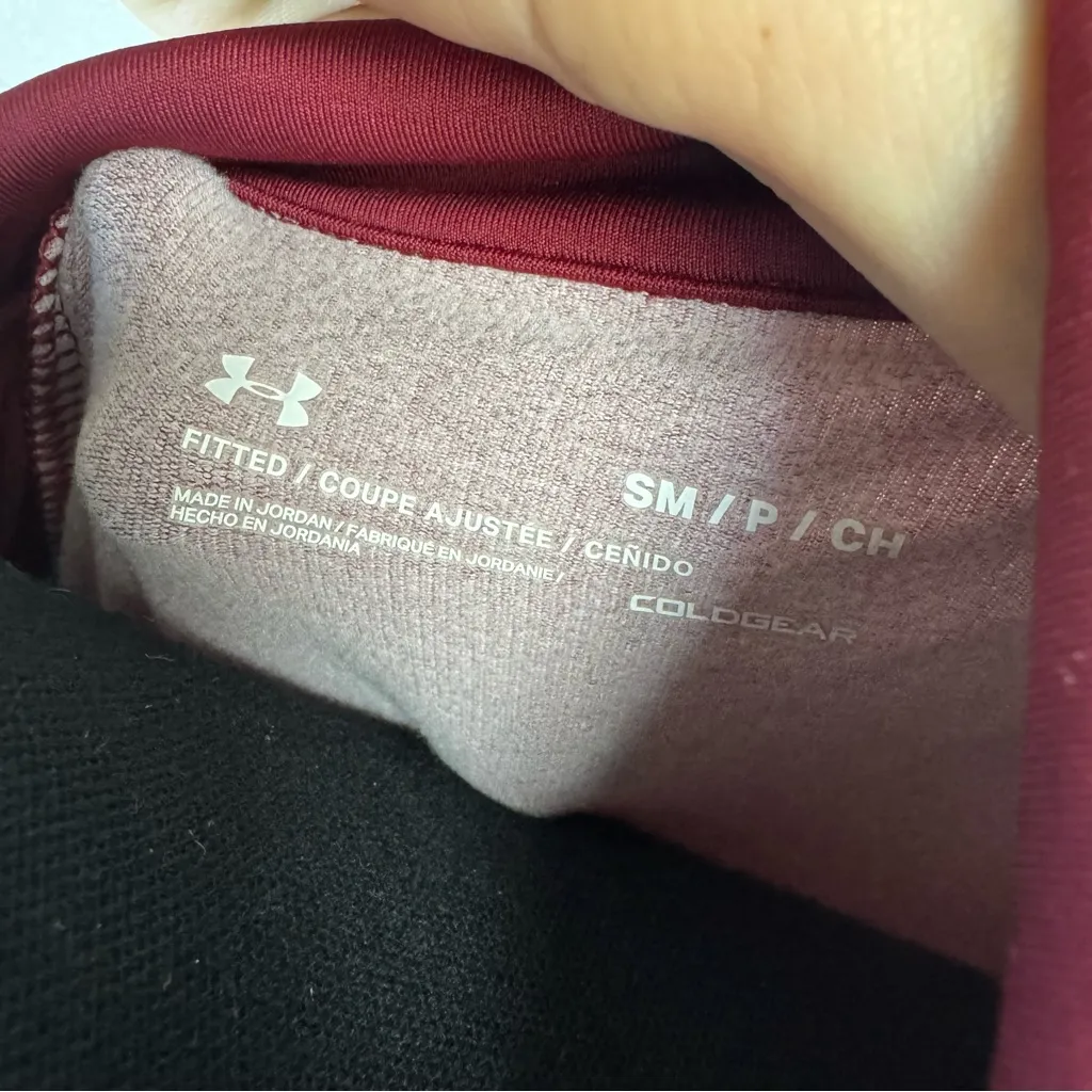 Under Armour ColdGear Fitted Pullover Top Maroon‎ Athletic Womens - Image 3