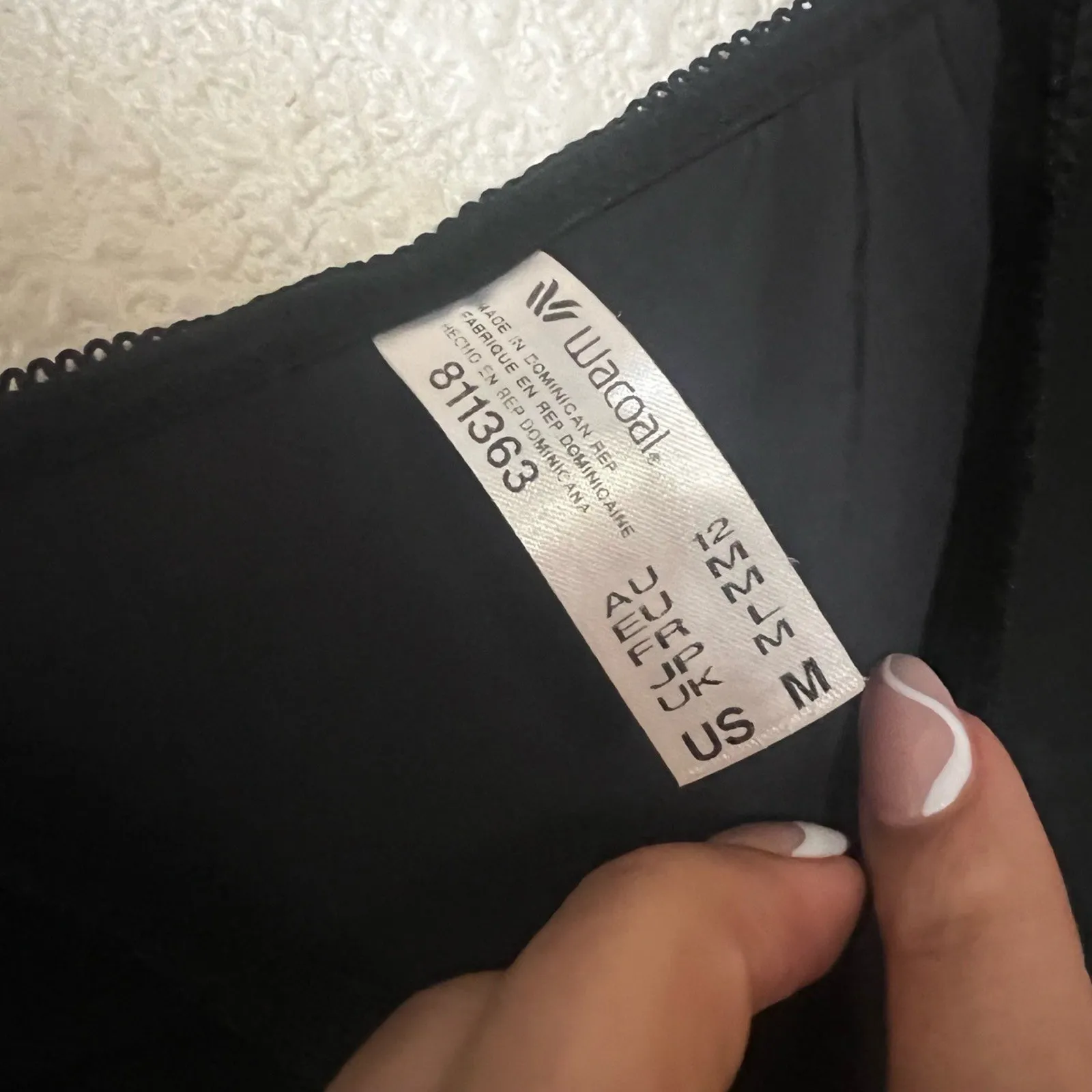 Wacoal 811363 Black Lace Trim Camisole Top Spaghetti Strap Silky Soft MEDIUM - Image 6