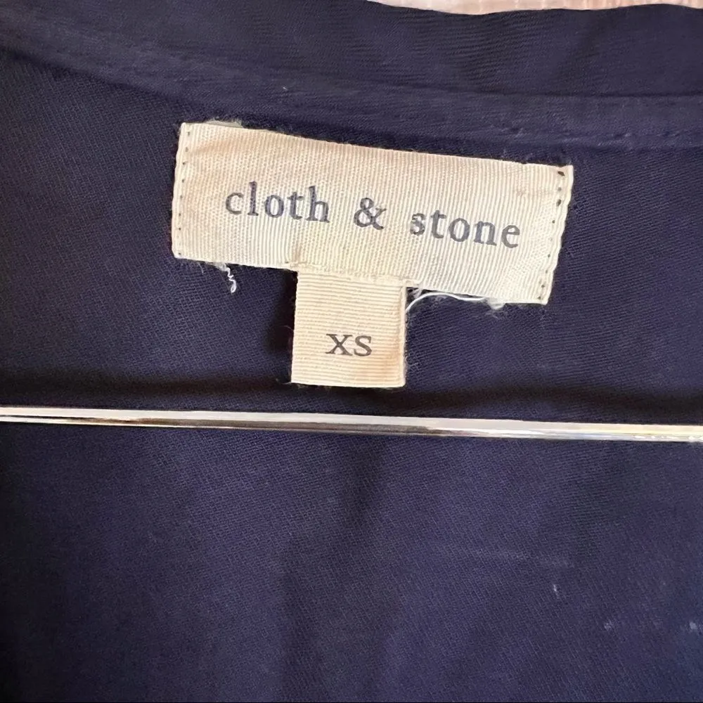 Cloth and Stone Casual Tee, XS. Boho Vibes. Navy.  Great‎ for summer or fall. - Image 5