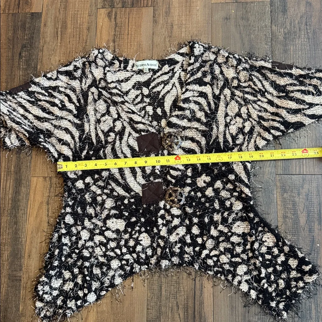 Seventh Avenue animal print fringed cardigan. Black Size M - Image 9