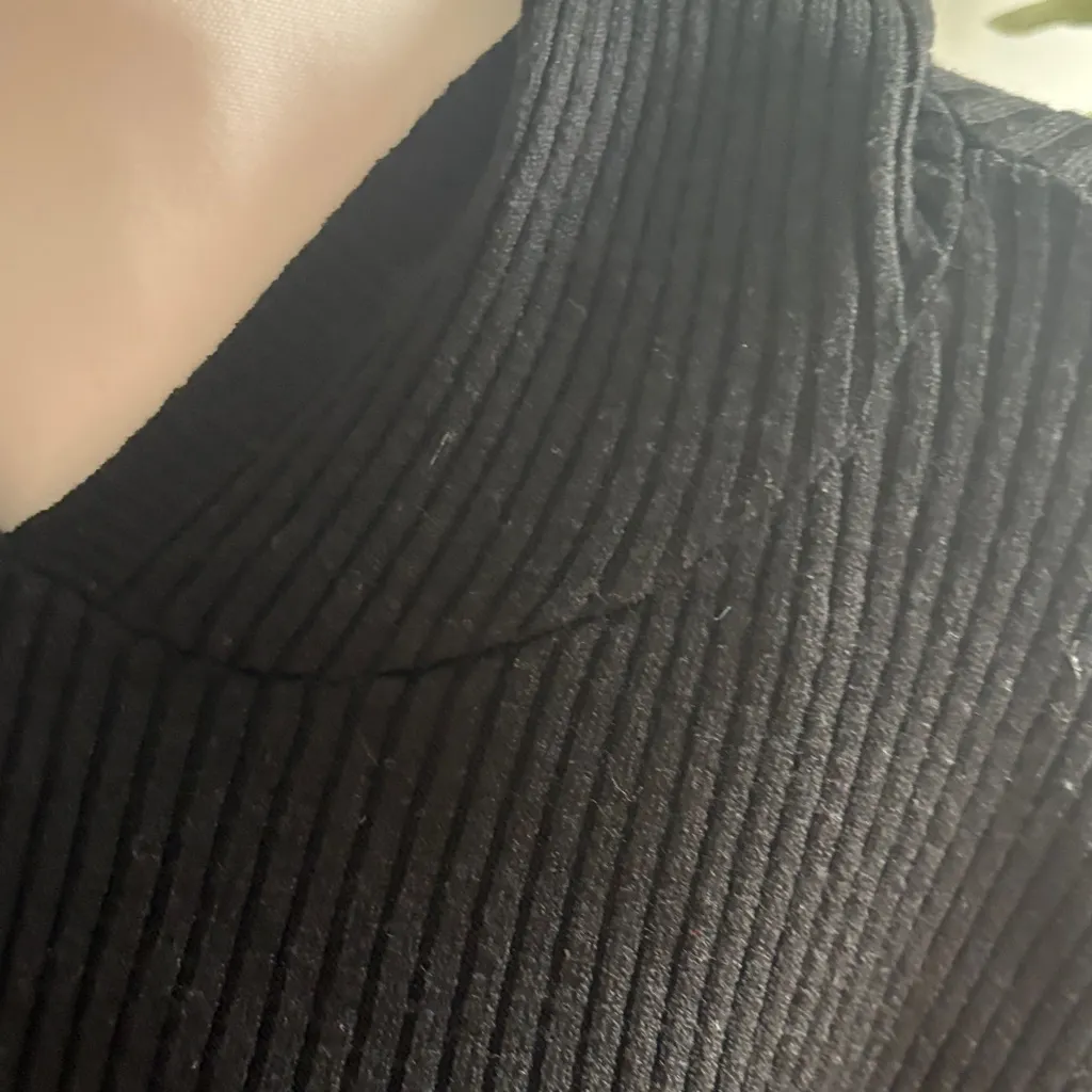 Pink Rose Charcoal V-Neck Sweater - Image 4