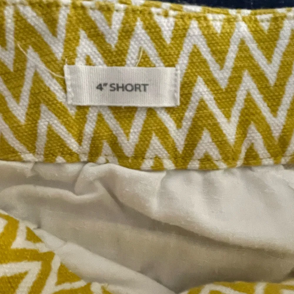 LOFT Outlet shorts, yellow/white, size 0 Yellow - Image 3