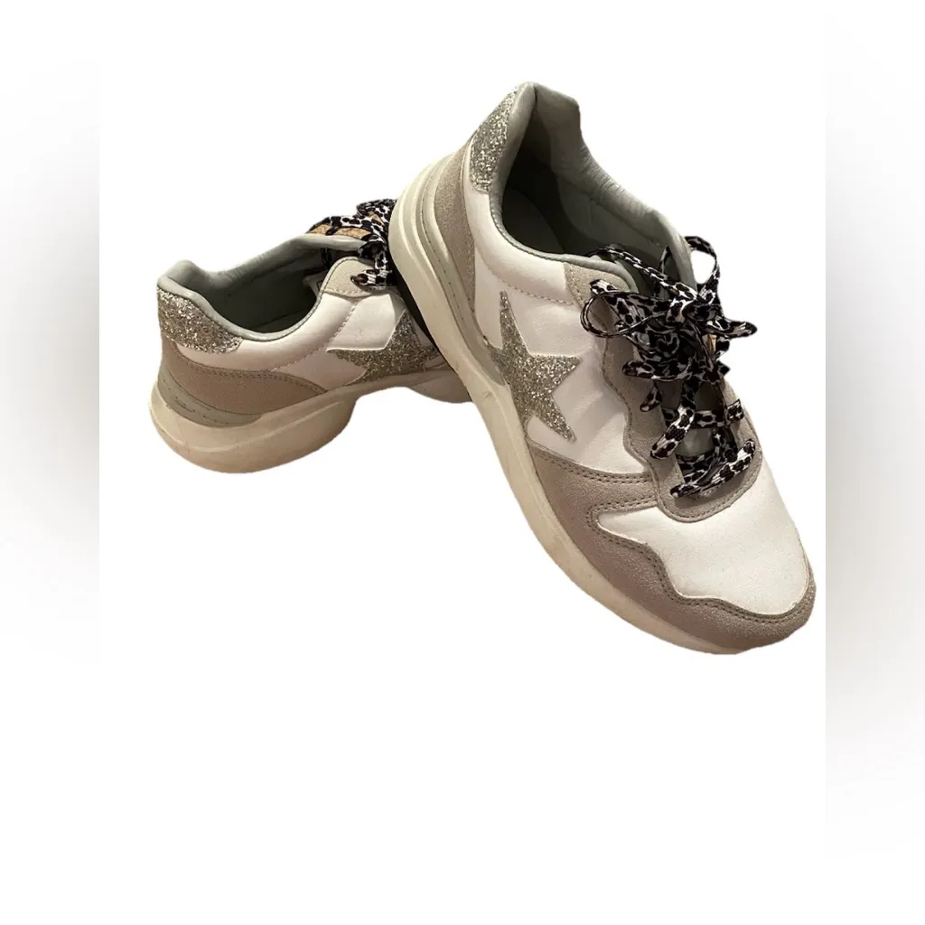 Womens Star Sneakers/Tennis Shoes With Leopard Laces Size 7 White - Image 4