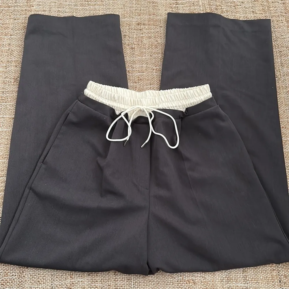 Arr Elastic and Drawstring Wasit Pant Gray Size undefined - Image 2