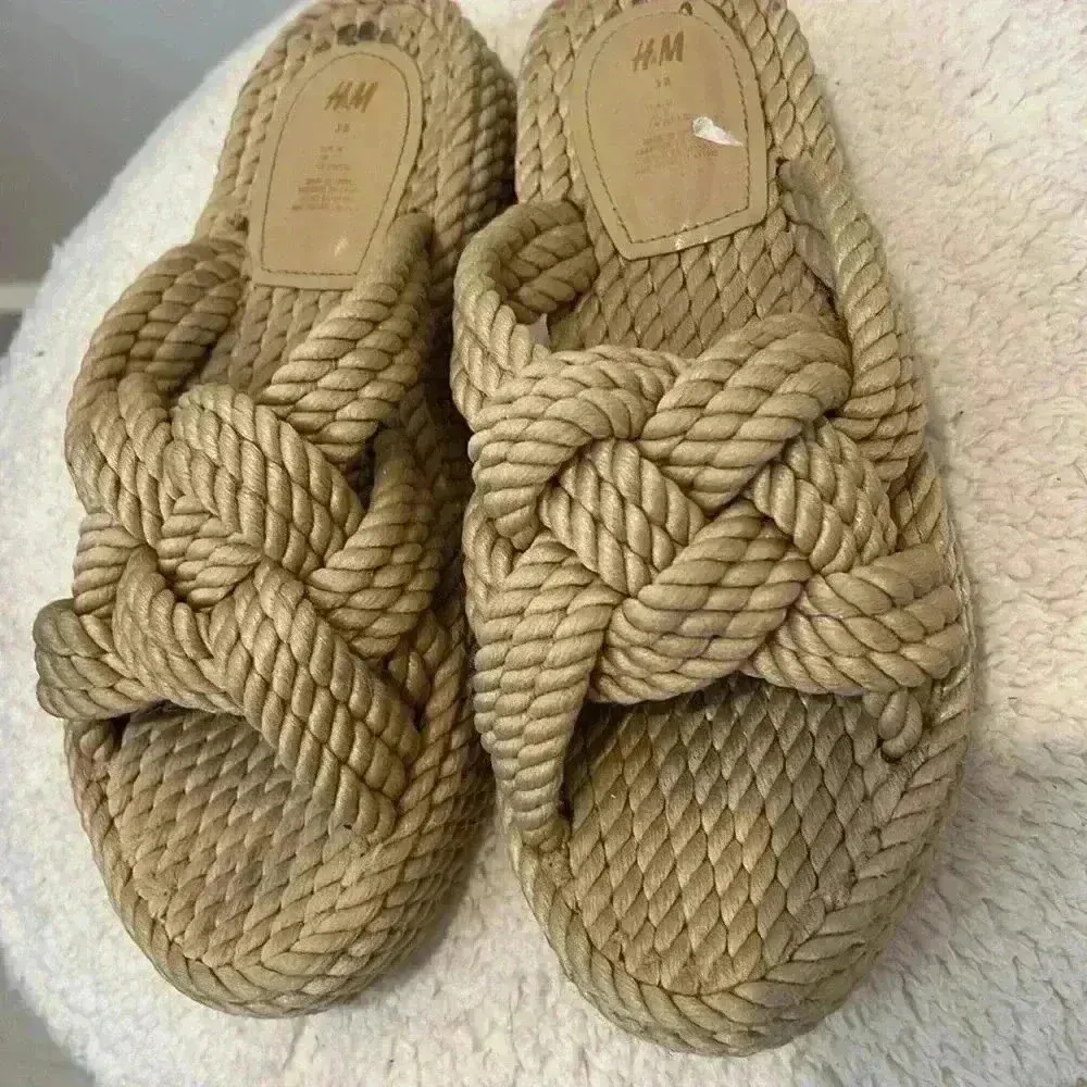 H & M khaki rope style sandals size 38 (7). In great condition! - Image 3