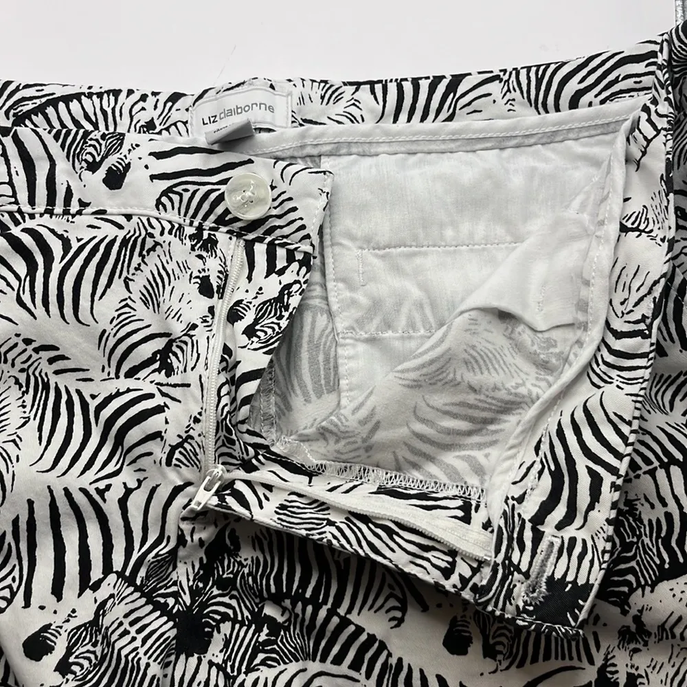 Liz Claiborne Zebra Print Shorts Size 16 - Image 14