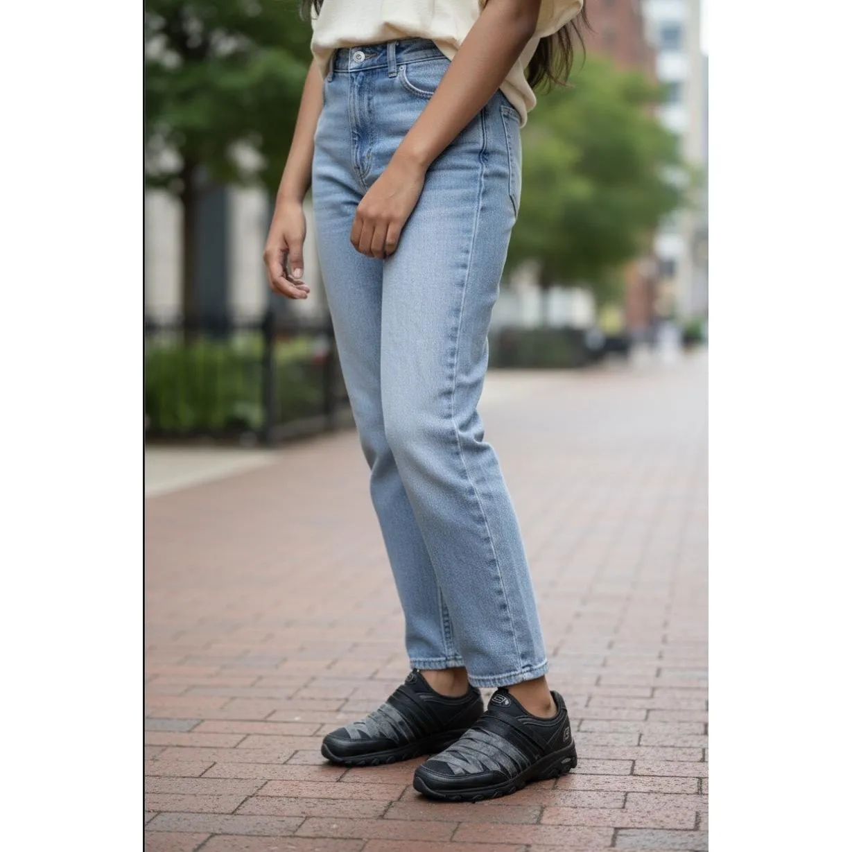 Skechers Funhouse Softsol Womens Black Slip-On Stretch Laced Memory Foam Shoe - Image 2