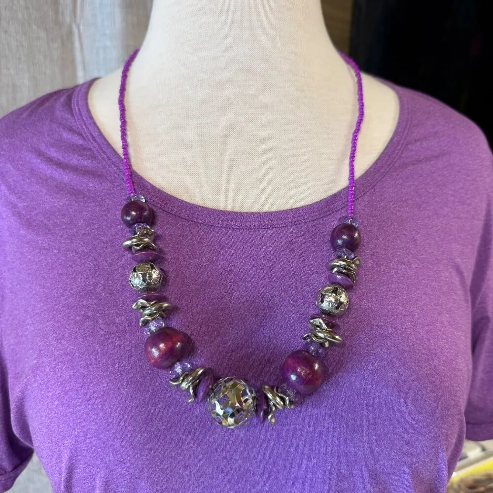 Purple Beaded Necklace With Silver - Image 13