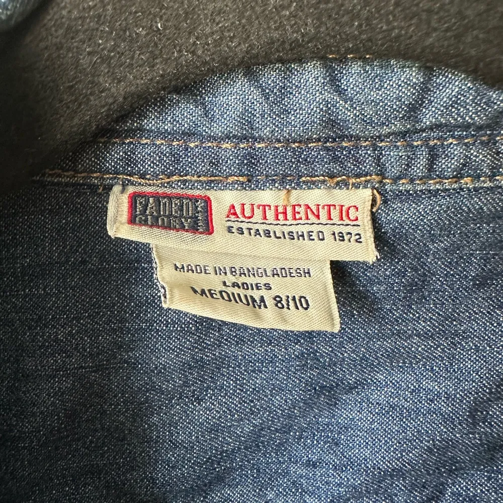 Vintage Faded Glory Denim Shirt Women’s Medium Button Up Western Y2K 90s Retro - Image 2