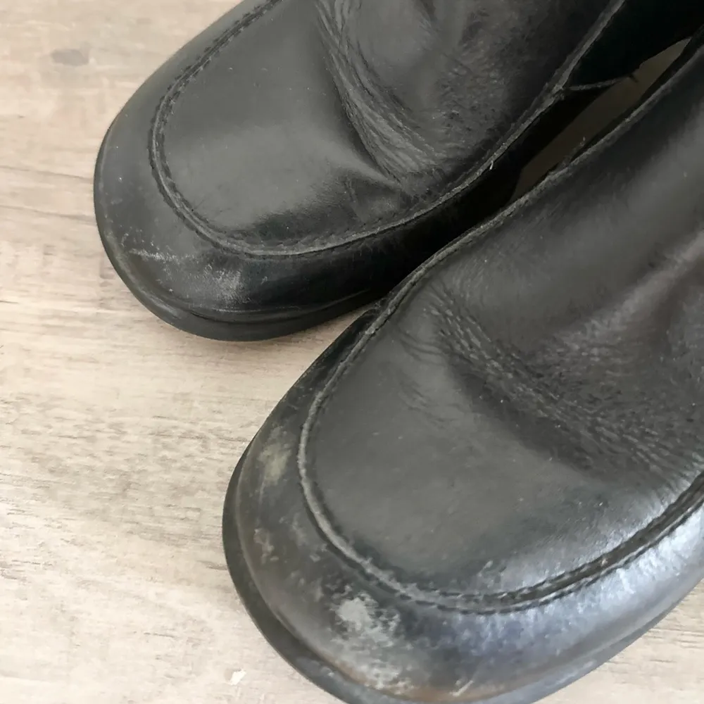 Tommy Hilfiger VINTAGE Y2K  Black Leather Round Toe Platform Heel Boots 9.5 - Image 5