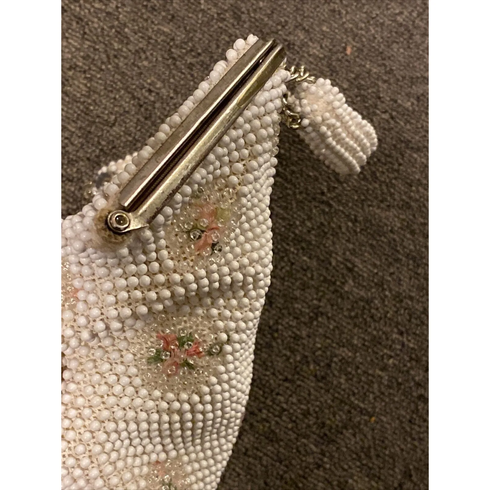 Vintage 1950’s Corde Bead Lumured Ivory Floral Clutch Handbag Purse With Handle - Image 11
