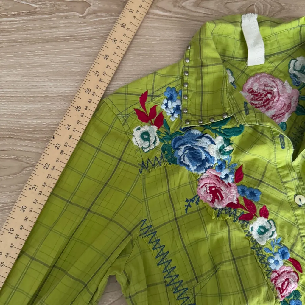 Johnny Was Small Rodeo Rose Embroid Western Shirt Green Plaid Studded Country - Image 7
