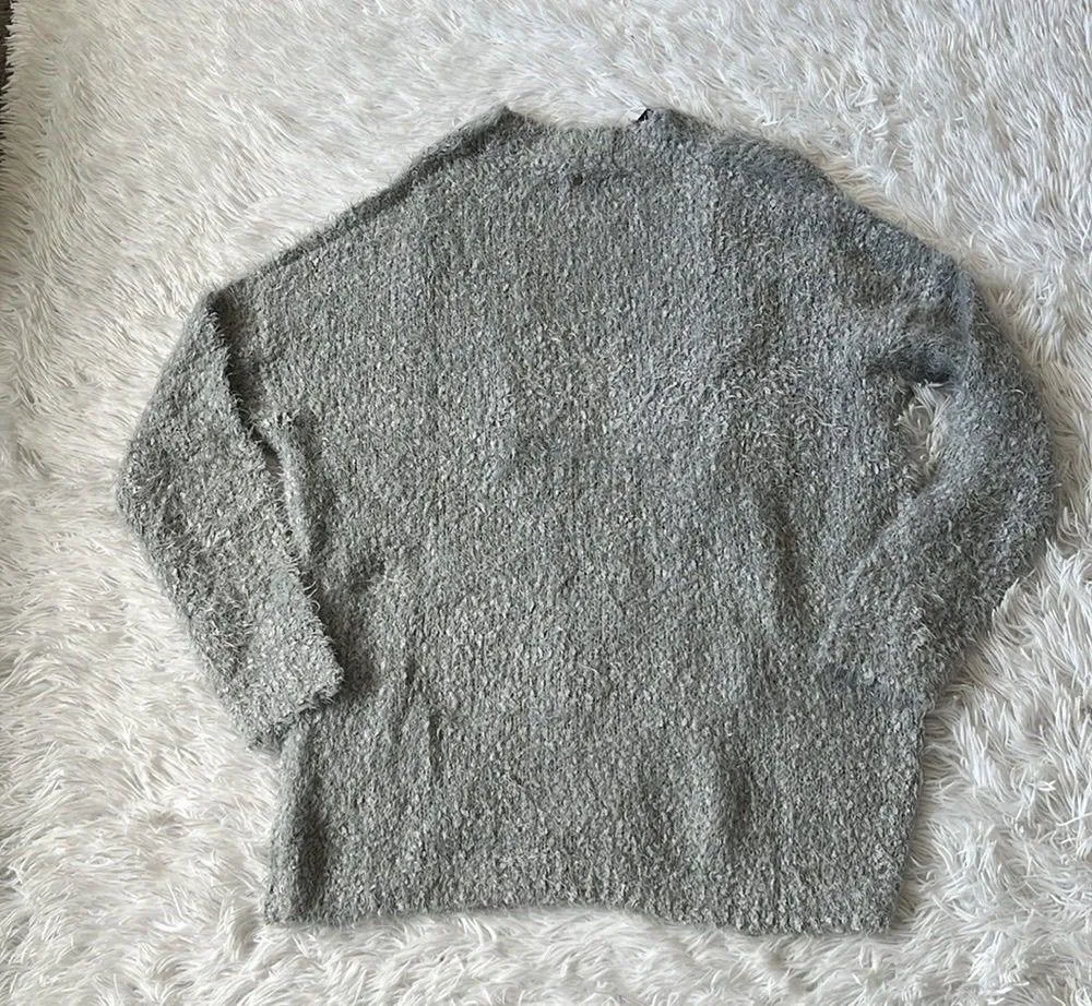 RUSTY Women’s v neck Butter cardigan Knot sweater in grey Marl size Medium - Image 11