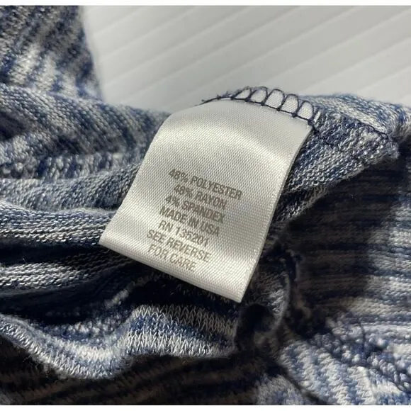 Dress‎ barn Striped Diagonal Pattern 3/4 Sleeve Casual Tunic Top Gray & White L - Image 6