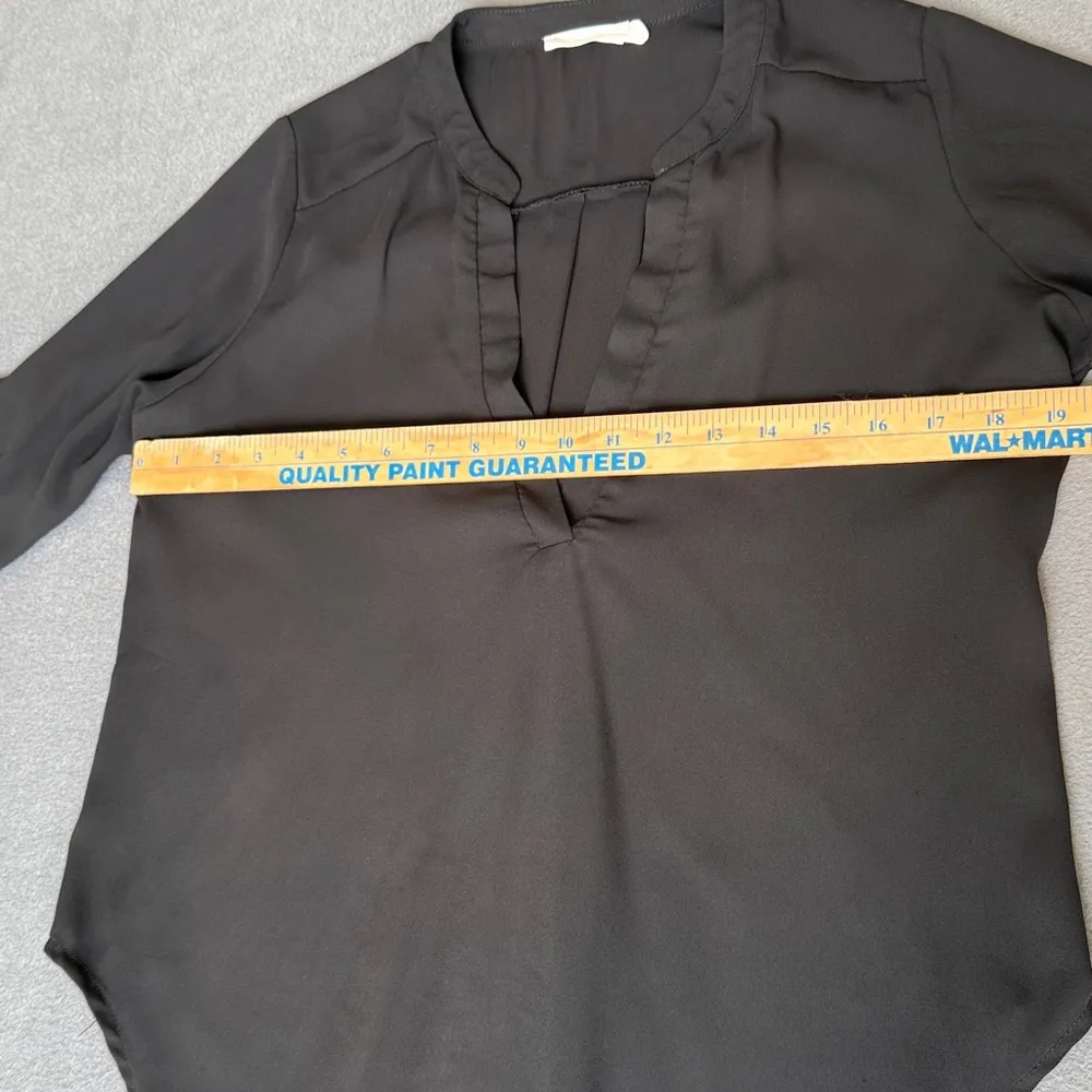 Lush Black Relaxed V-Neck long sleeve flowy blouse size medium‎ - Image 10