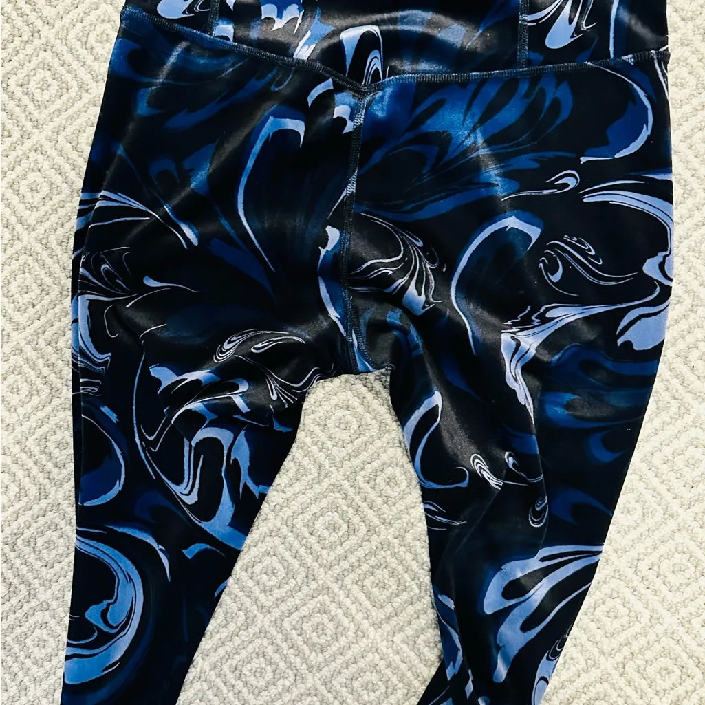 Athleta Size S Elation velvet tight. Matching bra listed separately - Image 2
