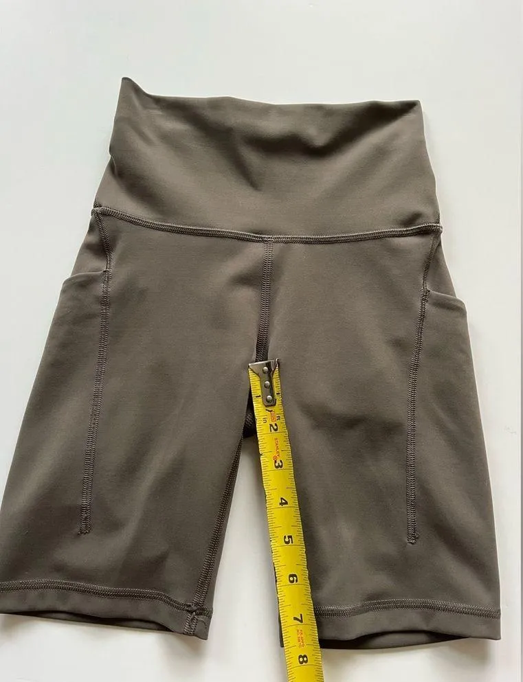 lululemon athletica Wunder Train High-Rise Shorts With Pockets 8” -Size 2 - Image 7