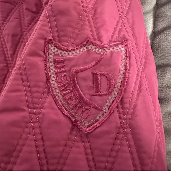 Gorgeous Dismero Pink Quilted Button Front‎ Jacket with gold toggle. Size 8 - Image 7