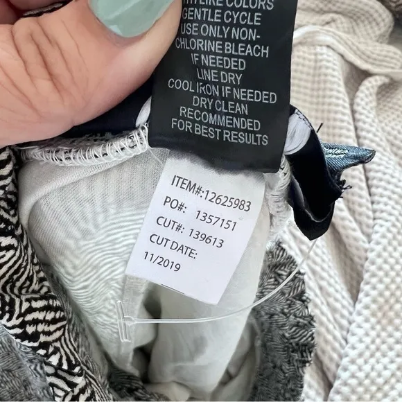 TORRID SLIM TAPER‎ STUDIO LUXE PONTE HIGH-RISE TIE-FRONT PANT - Image 4