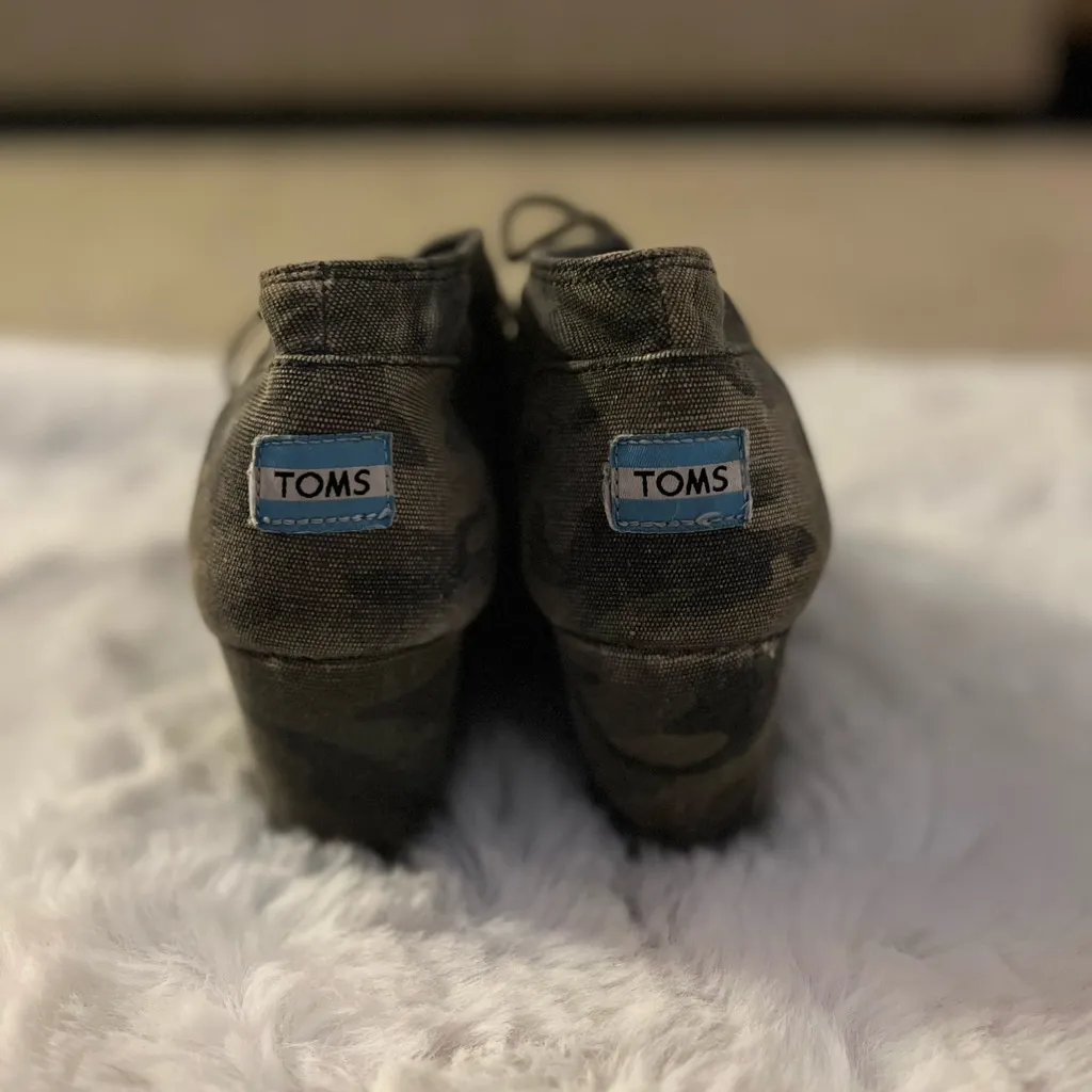 TOMS Wedge Heel - Image 7
