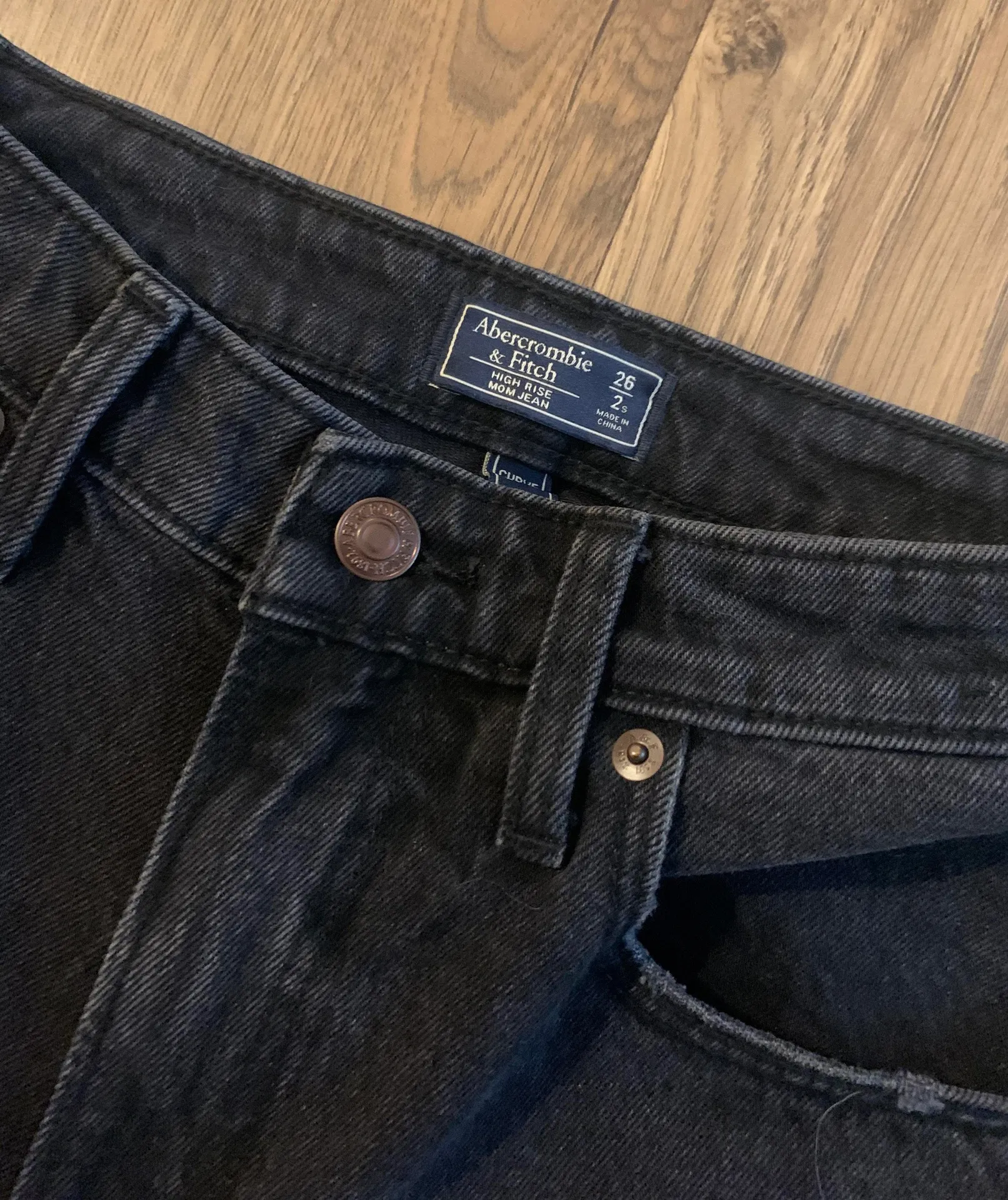 Abercrombie & Fitch Curve Love High Rise Mom Jeans - Image 6