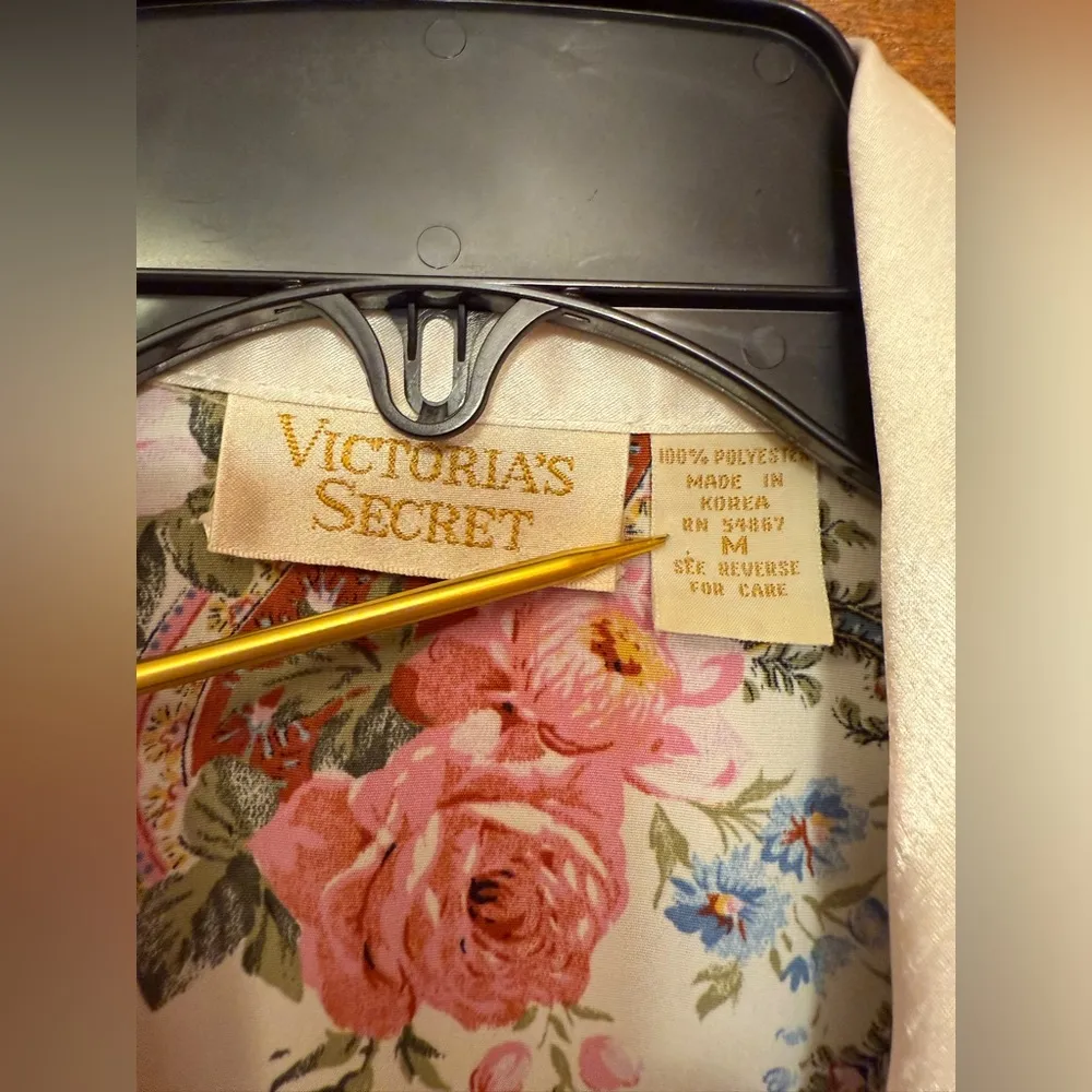 Victoria's Secret Vintage Double Breasted Floral Paisley Cardigan Sleepshirt - Image 2