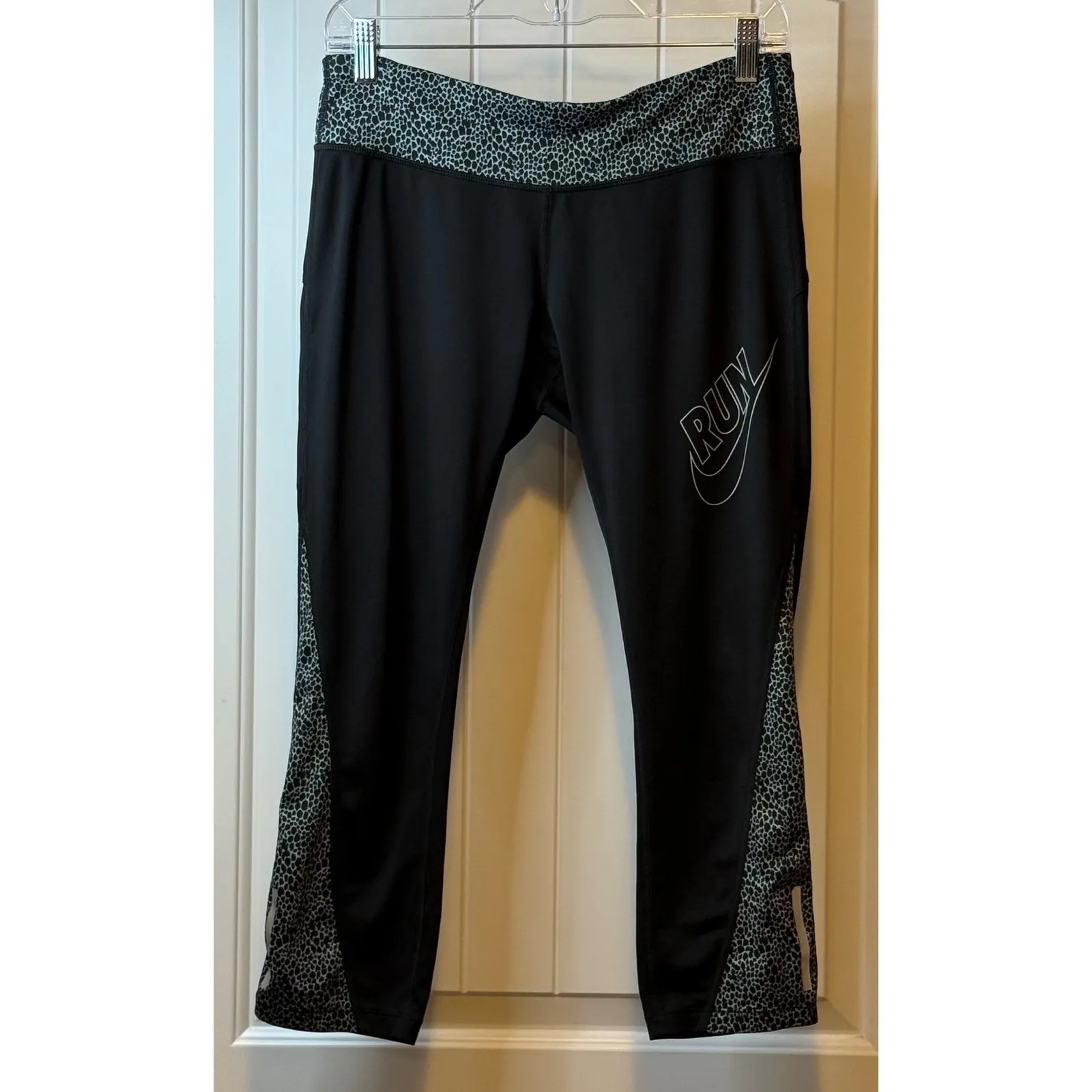 Nike Dri FIT Women's Black Running Crops Leopard Print Athletic‎ Leggings M # - Image 2