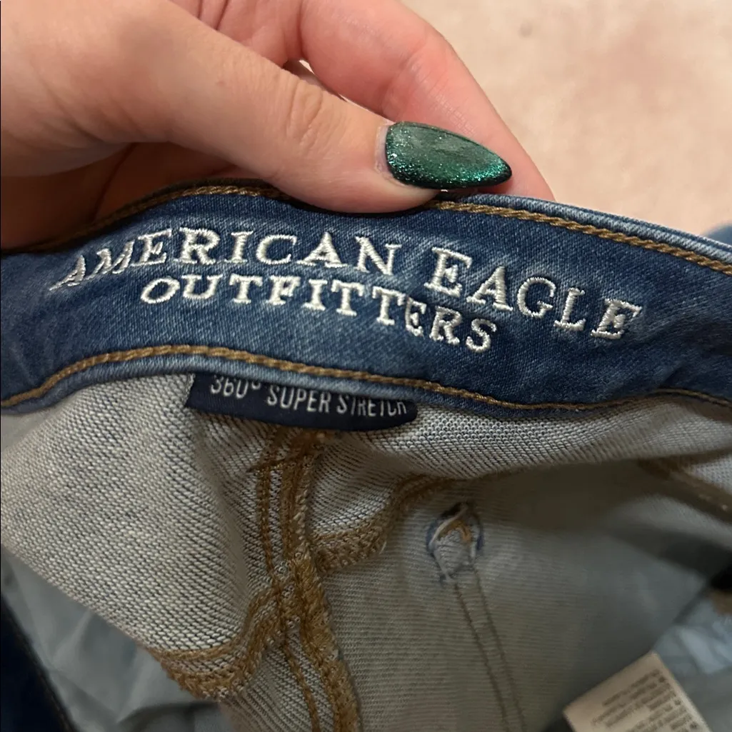 American Eagle Super Low Jegging Cuffed Distressed Jeans 360 Super Stretch - Image 5