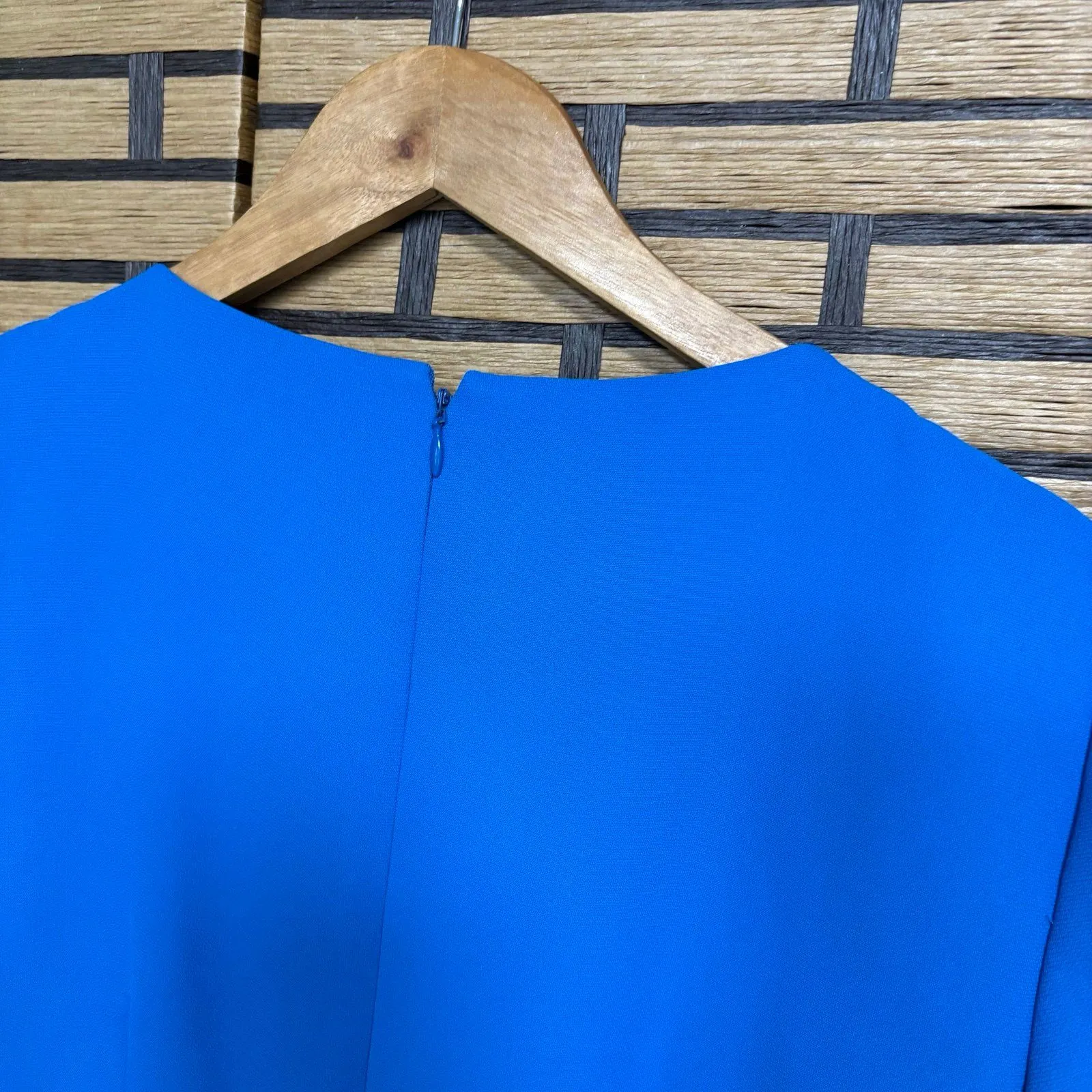 Liz Claiborne Blue Cutout Neckline Short Sleeve‎ Dress Size 4 - Image 5