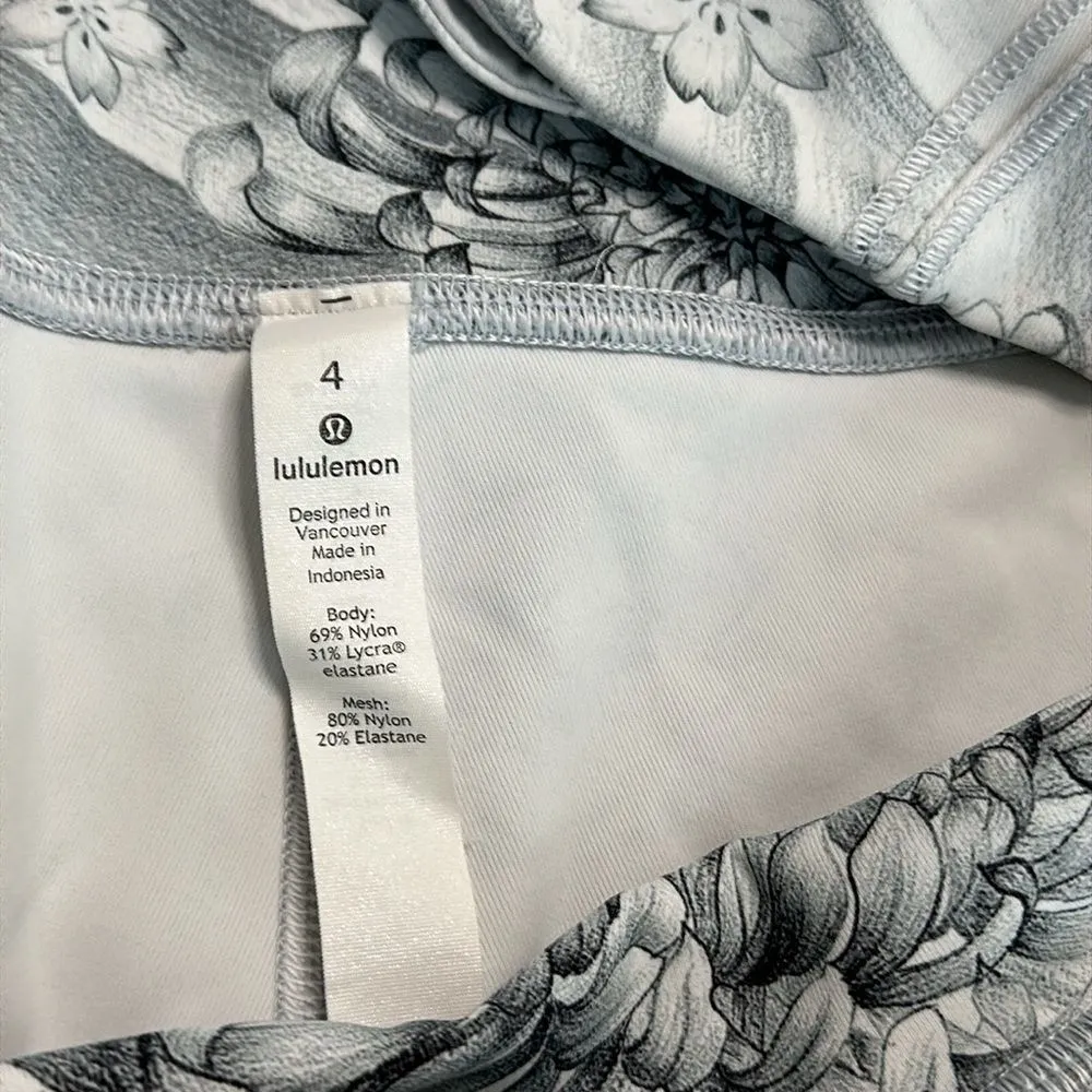 Lululemon High Rise Love Knot‎ Crop 15" Twine White Multi Leggings Size 4 - Image 10