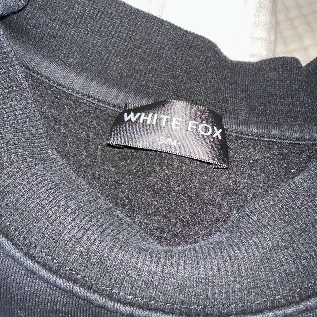 White Fox Boutique Project 5 Crewneck Sweatshirt size S/M - Image 4