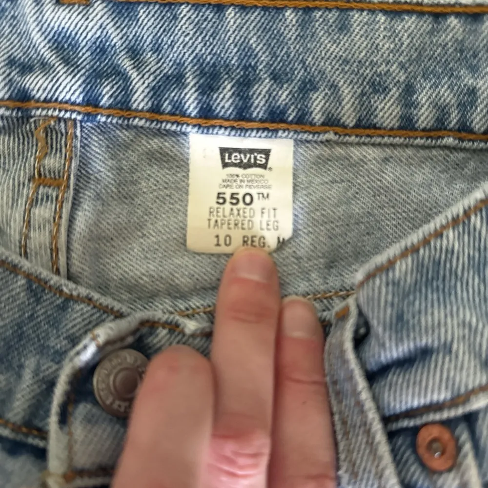 Levi's Light Blue Relaxed Fit Jeans - Image 2