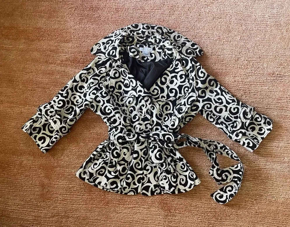 Luii byAnthropologie Black White Swirl Print Belted Short Trench Jacket Small - Image 1
