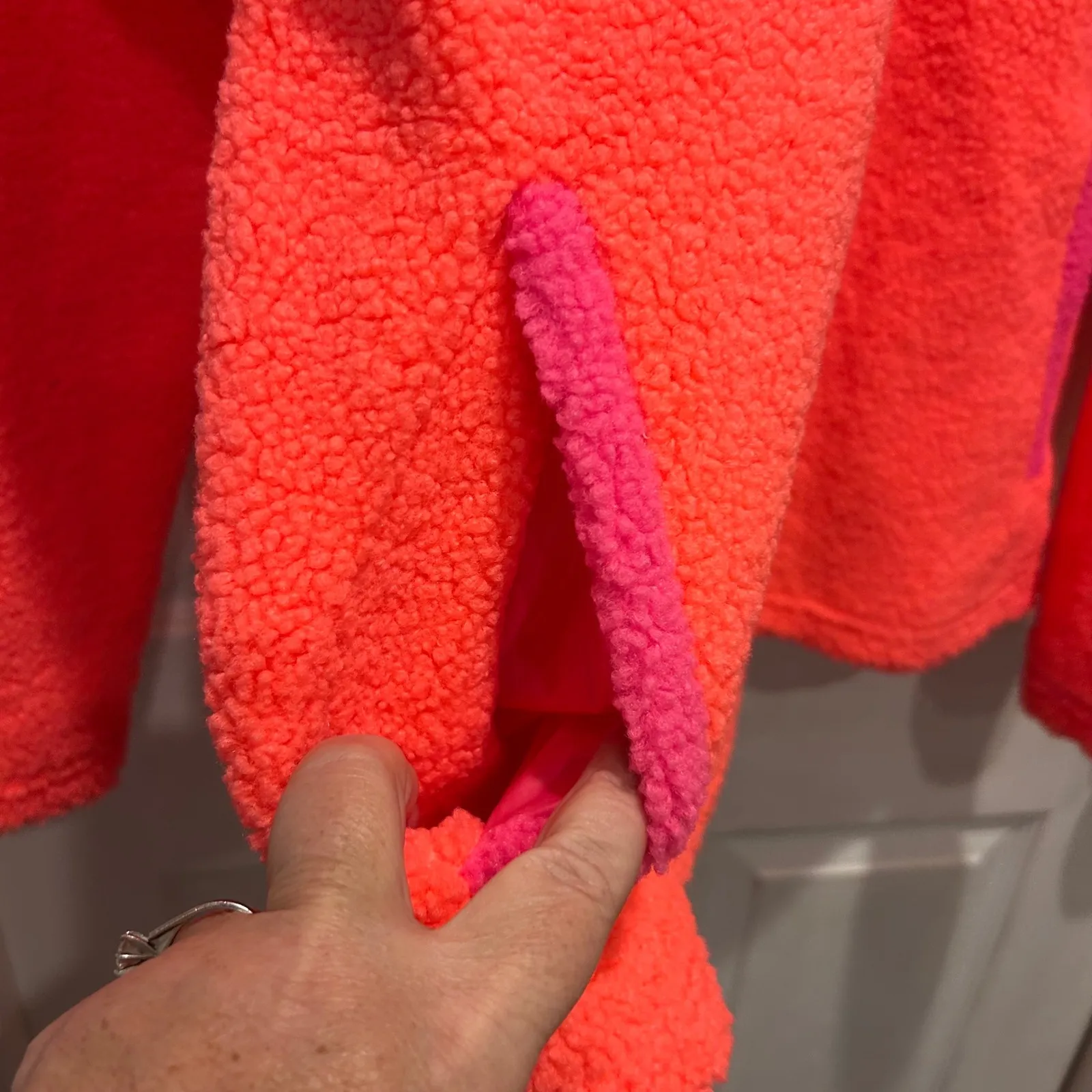 Cotton Bleu Women Colorblock Sherpa‎ Fleece Pullover Sweater Size S Orange Pink - Image 4