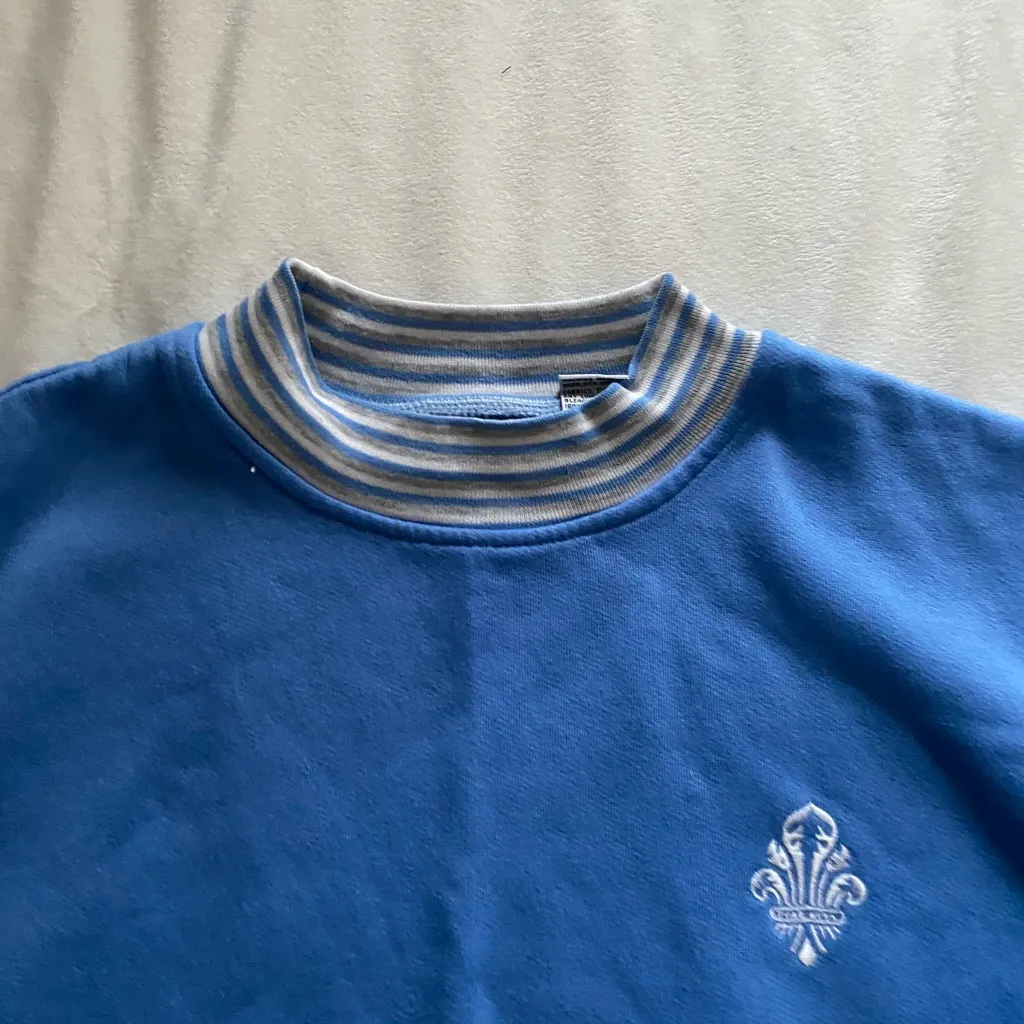 Blue and white embroidered Crewneck Size L - Image 2