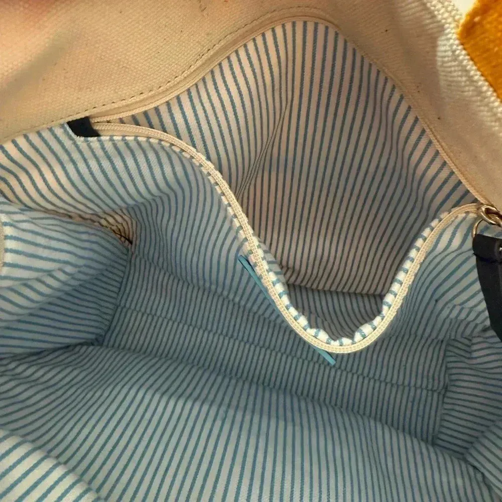 Draper James Beige Tote Bag with Yellow Handles - Image 4