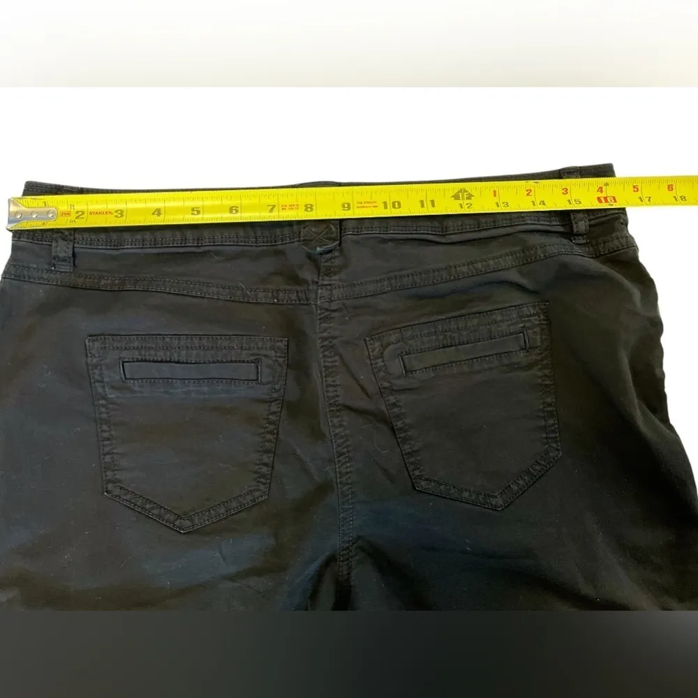 Chico’s‎ Women’s Black Bermuda Shorts High Waisted Chinos Size 0 XS - Image 5