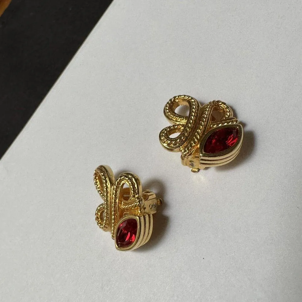 Swarovski Crystal (Swan Signed) Gold Tone & Rudy Red Clip On Earrings Signed - Image 8