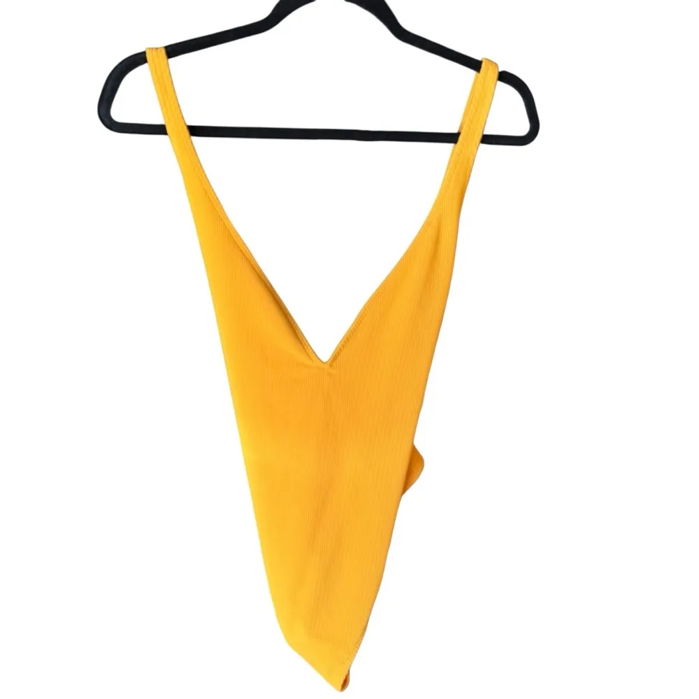 Abercrombie & Fitch - NWT Yellow Plunge High Leg Cheeky Swimsuit Sz L - Image 3