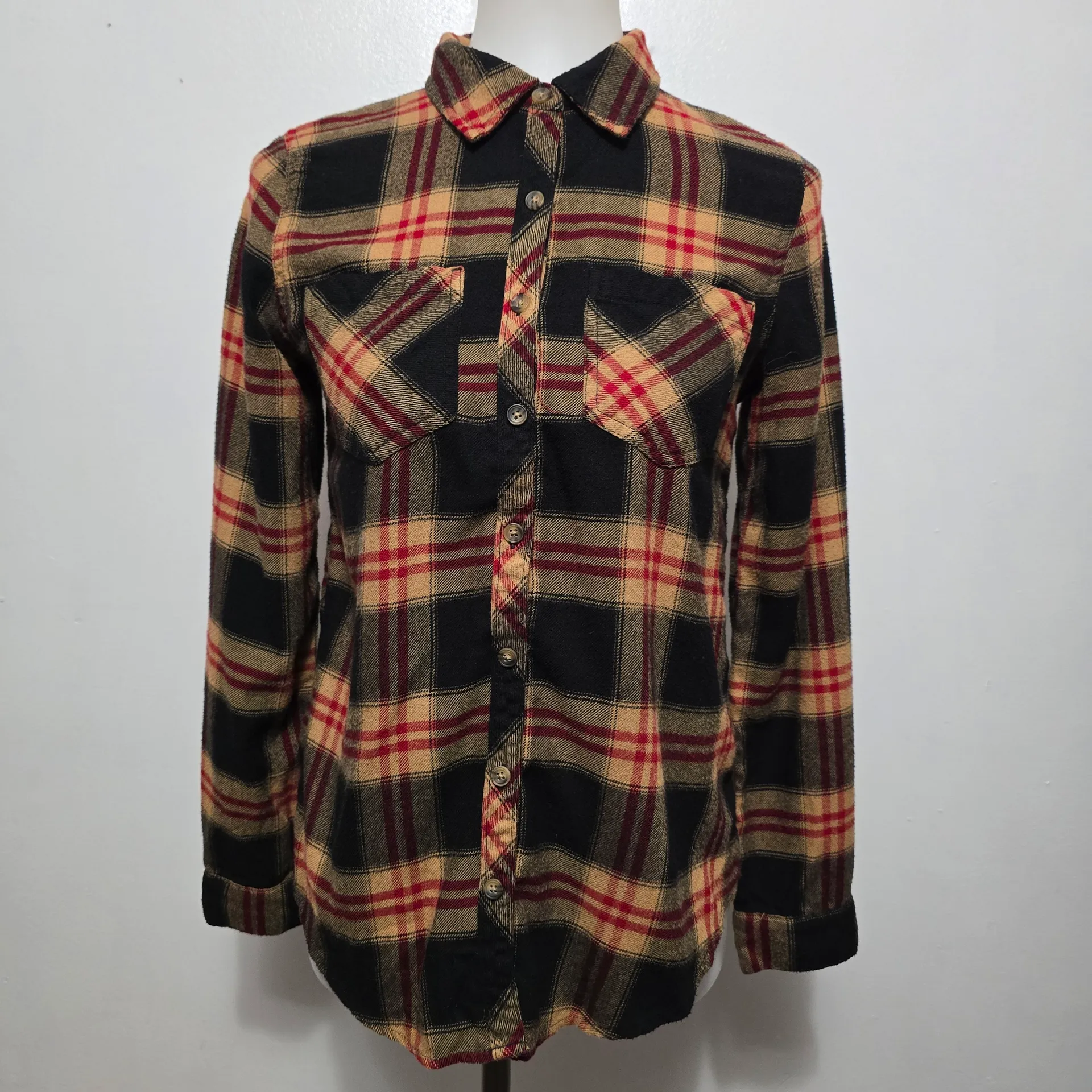 Maurices Black and Tan Plaid Flannel Shirt Size XS Fall Rustic Cabin Lodge - Image 2