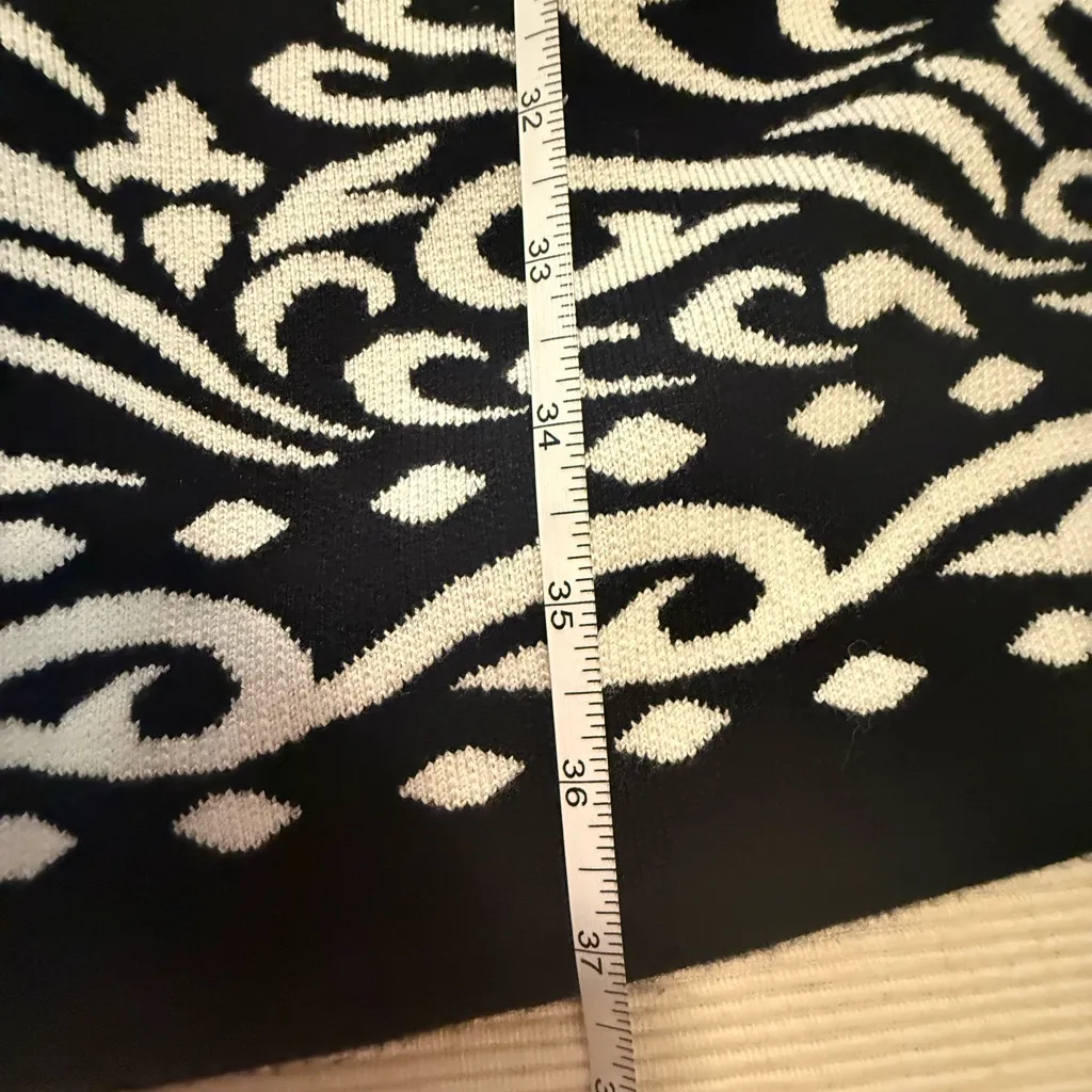 J Howard Black Knit Long Sleeve Dress with White Scroll Hem – Size Large - Image 5