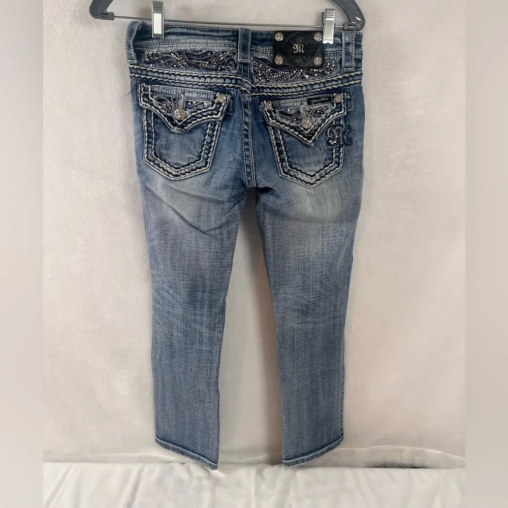 Miss Me Cuffed Capri Cropped Blue Denim Jeans Jewel Flap Back Pockets Size 25 - Image 4