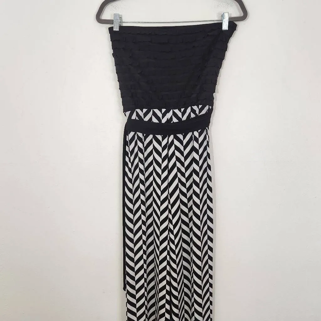 Connected Apparel Black and White Strapless Jumpsuit Size Small Chevron Jumpsuit - Image 4