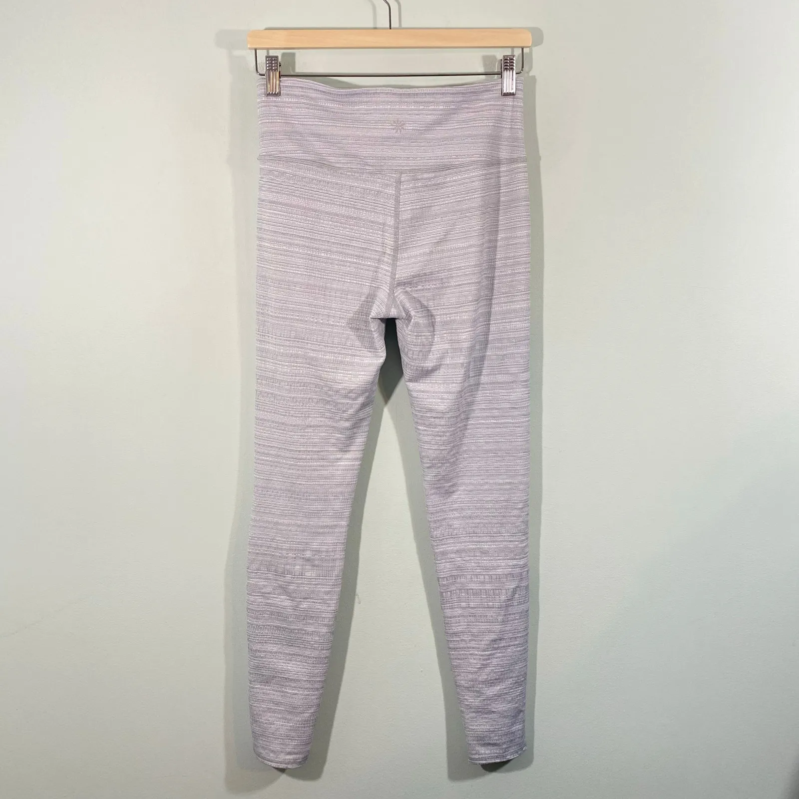 Athleta Women Grey Jacquard Textured Chaturanga 7/8 Ankle Leggings Size M - Image 7