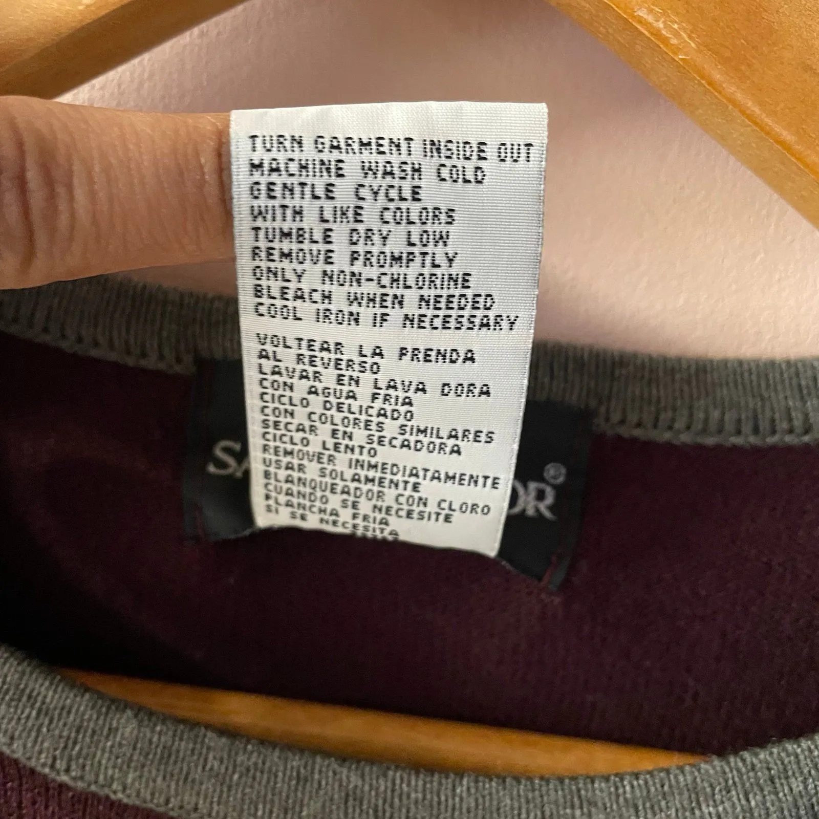 Vintage Sag Harbor Acrylic Burgundy/Wine & Gray Trim Grandma Cardigan Sz S GUC - Image 5