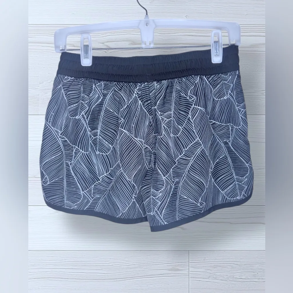 WAILOA SURF Women’s Tropical Print Casual Beach Shorts Black Size M - Image 4